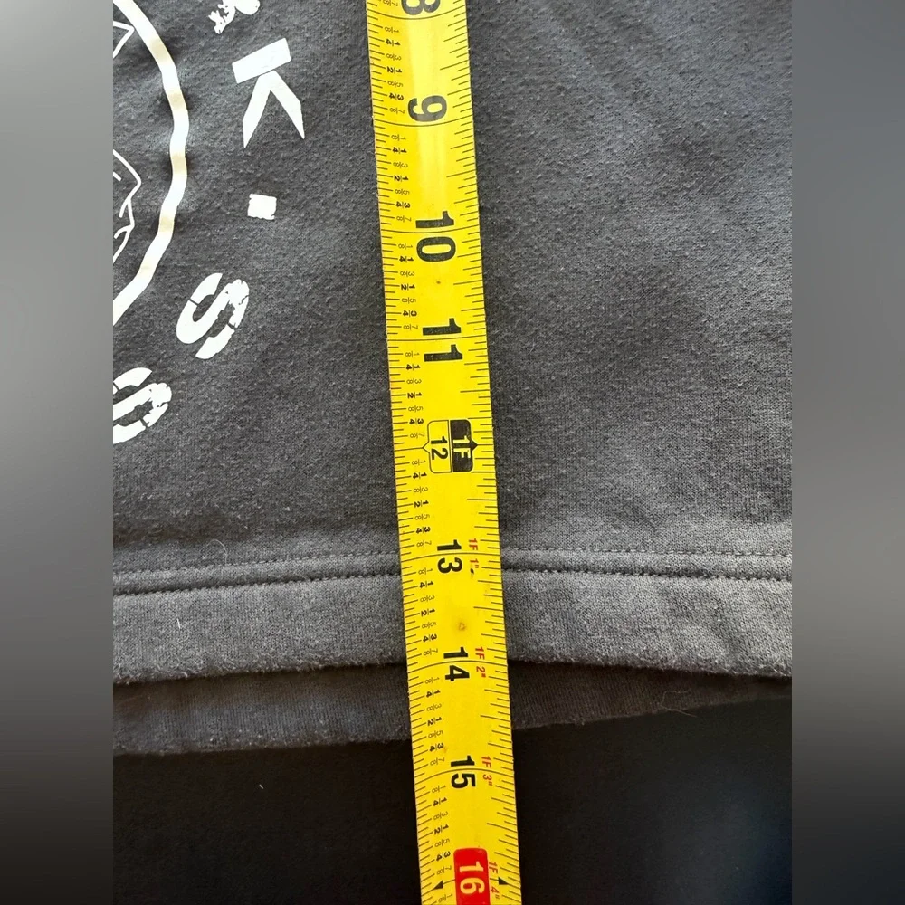 Gymshark Legacy Cropped Crewneck Size Medium - Picture 7 of 11